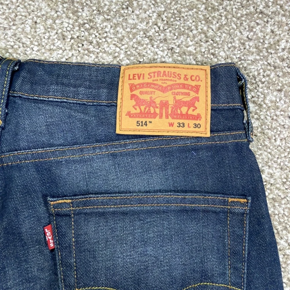 Levi 514 Premium Dark Wash Jeans Straight Fit 33X30 Whiskering Faded